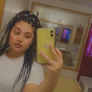 Meet your Posher, Brittney